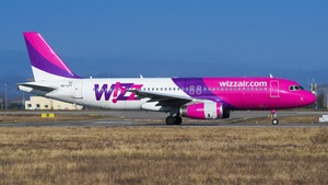 Photo of HA-LPT - Airbus A320-232 operated by Wizz Air