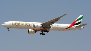 Photo of A6-ENI - Boeing 777-31H(ER) operated by Emirates