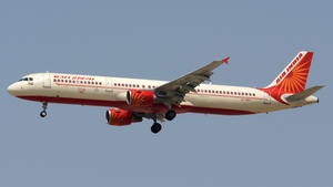 Photo of VT-PPT - Airbus A321-211 operated by Air India