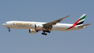 Photo of A6-EPS - Boeing 777-31H(ER) operated by Emirates