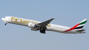 Photo of A6-EGE - Boeing 777-31H(ER) operated by Emirates