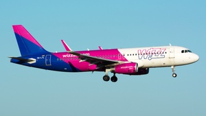 Photo of HA-LYL - Airbus A320-232 operated by Wizz Air
