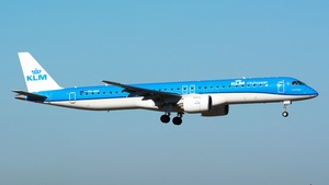 Photo of PH-NXE - Embraer ERJ-195-E2 operated by KLM Cityhopper