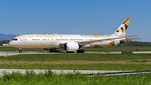 Photo of A6-BLA - Boeing 787-9 Dreamliner operated by Etihad Airways