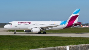 Photo of D-ABHN - Airbus A320-214 operated by Eurowings