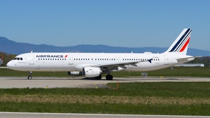 Photo of F-GTAJ - Airbus A321-212 operated by Air France