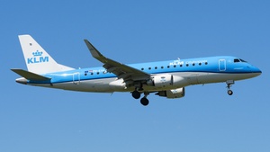 Photo of PH-EXK - Embraer ERJ-175STD operated by KLM Cityhopper