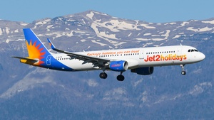 Photo of G-HLYB - Airbus A321-211 operated by Jet2