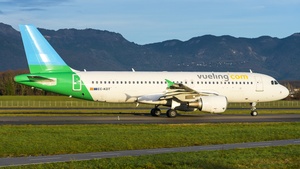 Photo of EC-KDT - Airbus A320-216 operated by Vueling