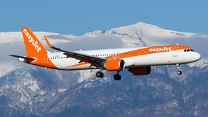 Photo of G-UZMJ - Airbus A321-251NX operated by easyJet