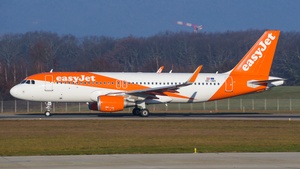 Photo of OE-INH - Airbus A320-214 operated by easyJet Europe