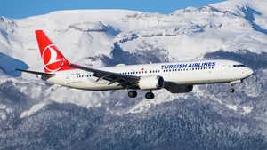 Photo of TC-LYB - Boeing 737 MAX 9 operated by Turkish Airlines