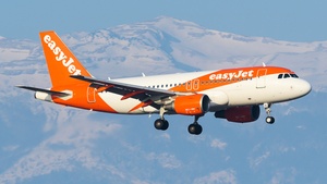 Photo of G-EZBU - Airbus A319-111 operated by easyJet