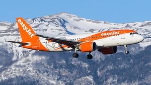 Photo of G-UZHE - Airbus A320-251N operated by easyJet