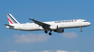 Photo of F-GTAT - Airbus A321-212 operated by Air France