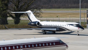 Photo of N28ZD - Bombardier Global Express XRS operated by Futura Travels