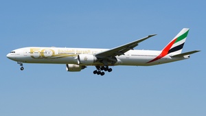 Photo of A6-EQM - Boeing 777-31H(ER) operated by Emirates
