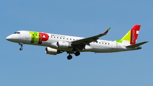 Photo of CS-TPT - Embraer ERJ-190LR operated by TAP Express (opb Portugália Airlines)