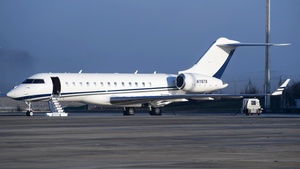 Photo of N715TS - Bombardier Global 6000 operated by Solairus Aviation