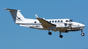 Photo of F-HMUT - Beechcraft B300 Super King Air 350i operated by iXair Compagnie Aérienne