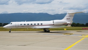 Photo of N667P - Gulfstream GV-SP (G550) operated by Private