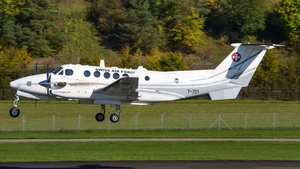 Photo of T-721 - Beechcraft B300C Super King Air 350C operated by Swiss Air Force