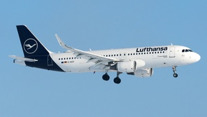 Photo of D-AIZY - Airbus A320-214 operated by Lufthansa