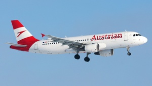 Photo of OE-LBK - Airbus A320-214 operated by Austrian Airlines