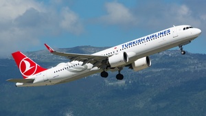Photo of TC-LSK - Airbus A321-271NX operated by Turkish Airlines