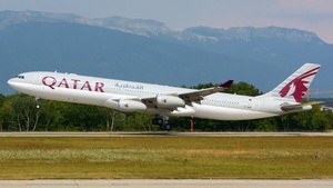 Photo of A7-AAH - Airbus A340-313 operated by Qatar Amiri Flight