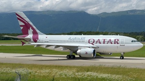 Photo of A7-AFE - Airbus A310-308 operated by Qatar Amiri Flight