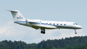 Photo of N945GS - Gulfstream GIV-SP operated by Jet Edge International