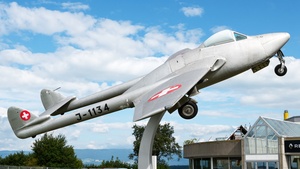 Photo with serial 643 - De Havilland DH-100 Vampire FB.6