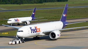Photo of N887FD - Boeing 777-FS2 operated by FedEx