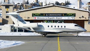 Photo of D-BEAM - Bombardier Challenger 300 operated by DAS Private Jets