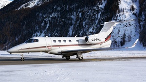 Photo of CS-PHA - Embraer Phenom 300 operated by NetJets Europe