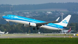 Photo of PH-BXT - Boeing 737-9K2 operated by KLM Royal Dutch Airlines
