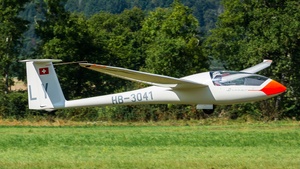 Photo of HB-3041 - Schempp-Hirth Discus b operated by Groupe Vaudois de Vol à Voile de Montricher