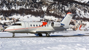 Photo of CS-DOF - Bombardier Challenger 650 operated by Private