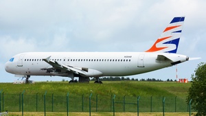 Photo of N320AB - Airbus A320-211 operated by AeroTurbine