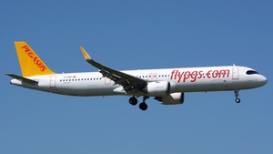 Photo of TC-RBF - Airbus A321-251NX operated by Pegasus Airlines