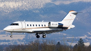 Photo of OE-LUA - Bombardier Challenger 650 operated by Premium Jet