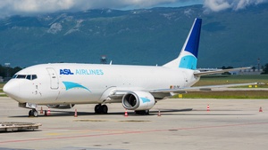 Photo of OO-TNO - Boeing 737-49R(BDSF) operated by ASL Airlines Belgium