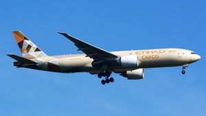 Photo of A6-DDE - Boeing 777-FFX operated by Etihad Cargo