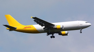 Photo of D-AZMK - Airbus A300B4-622R(F) operated by European Air Transport