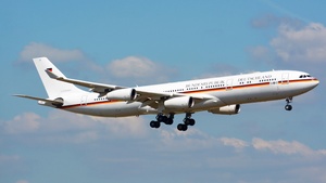 Photo of 16+01 - Airbus A340-313 operated by German Air Force