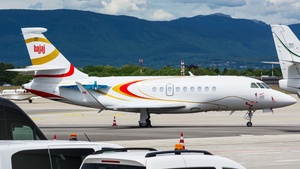Photo of VT-AYV - Dassault Falcon 2000LX operated by Bajaj Aviation