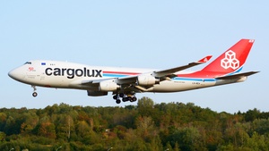 Photo of LX-RCV - Boeing 747-4R7F operated by Cargolux