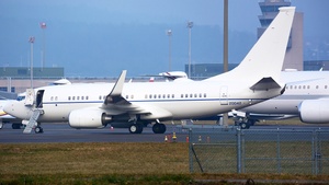 Photo of 02-0042 - Boeing C-40B operated by US Air Force