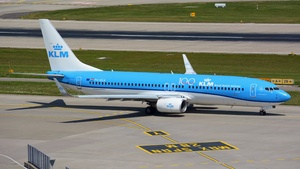 Photo of PH-BGA - Boeing 737-8K2 operated by KLM Royal Dutch Airlines